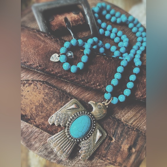 Necklace Aztec Eagle Statement Pendant - Picture 7 of 8